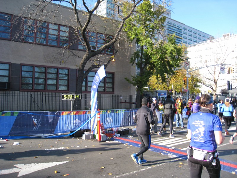 2014 NYRR Marathon 0437.jpg - The 2014 New York Marathon on November 2nd. A cold and blustery day.